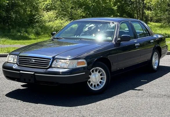 PROBLEMAS CON LA FORD CROWN VICTORIA 2000