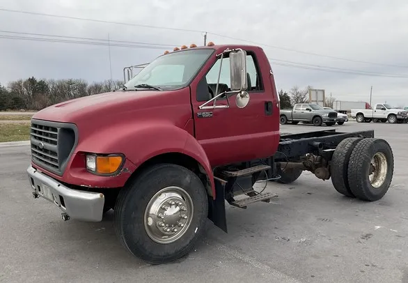 PROBLEMAS CON LA FORD F-650 2002