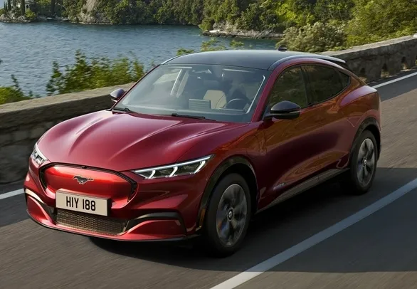 PROBLEMAS CON LA FORD MUSTANG MACH-E 2022