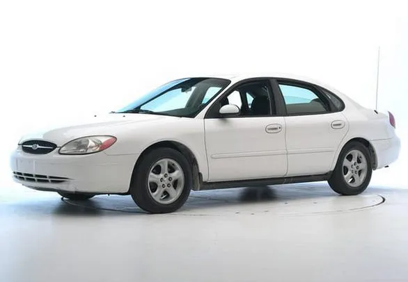 PROBLEMAS CON LA FORD TAURUS 2001
