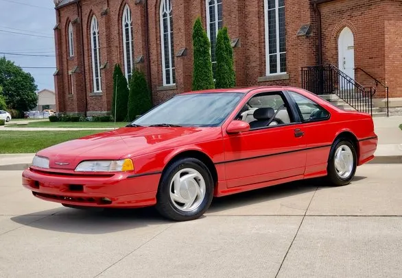 PROBLEMAS CON LA FORD THUNDERBIRD 1999